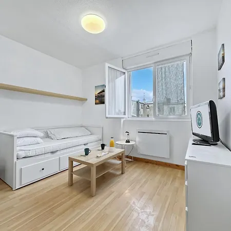 Ty Brav Agreable Bien Place Lägenhet Brest